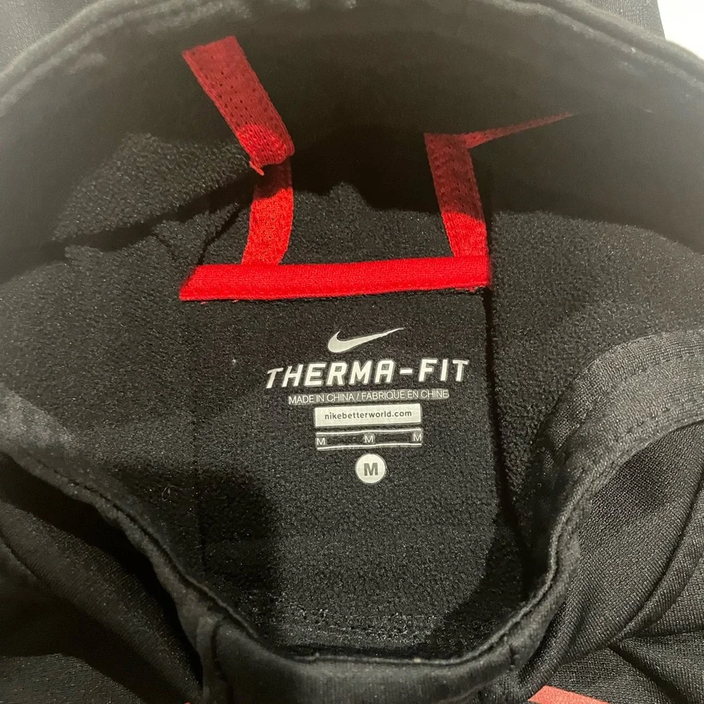 Elite by Nike Therma-Fit Boys Black and Red hoodie